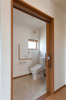 1階トイレは2枚引き戸、手摺を取り付け使いやすいように広さも確保